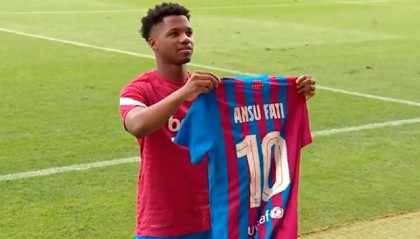 开云体育-安苏·法蒂或复出在即！巴萨新10号已苦等10个半月